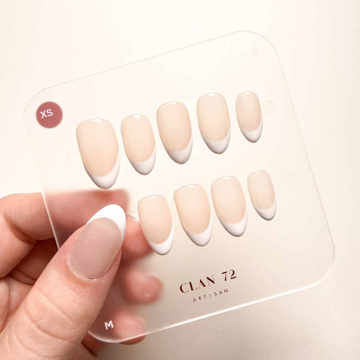 Classy Almond - Lady72 French Tips