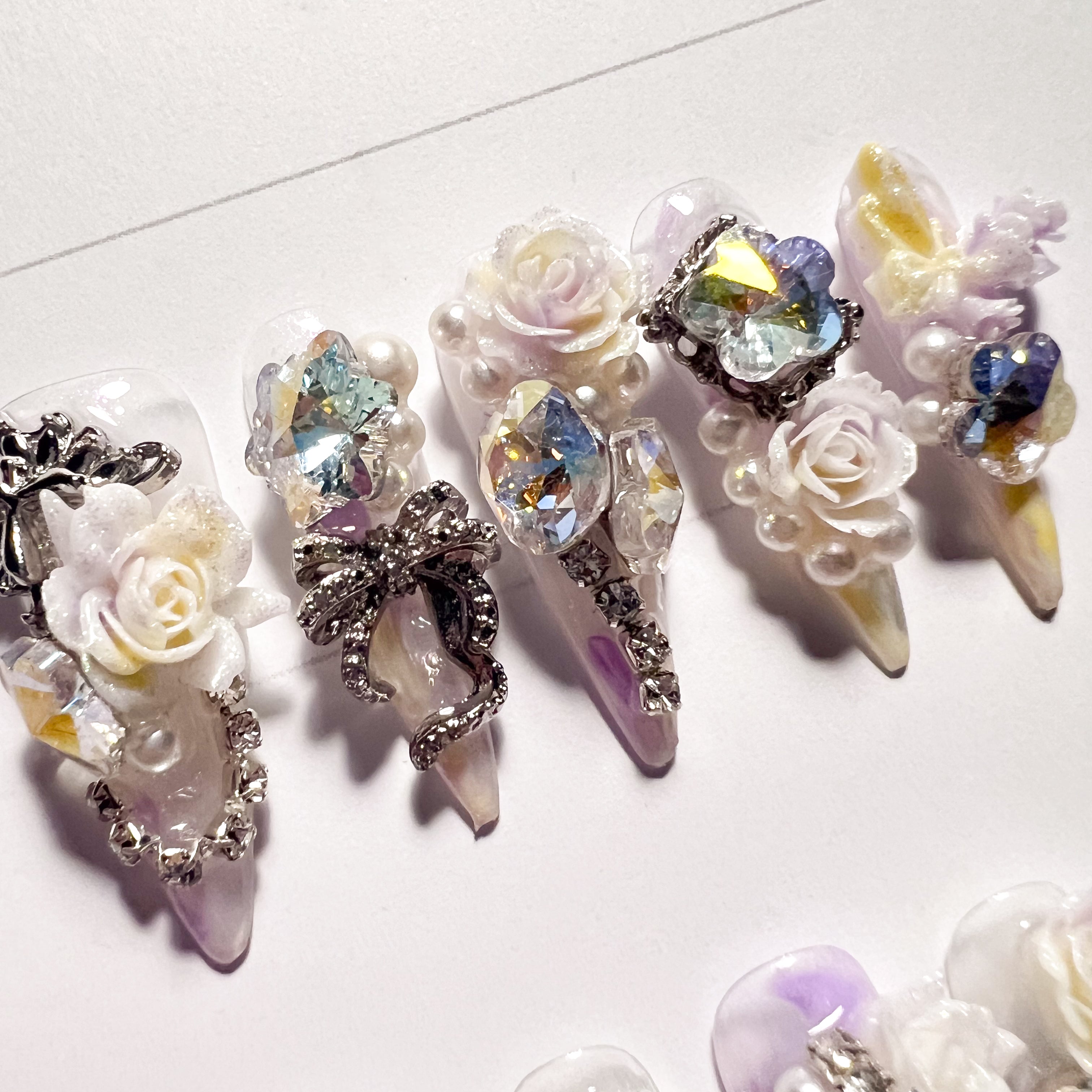 Pearlblooms