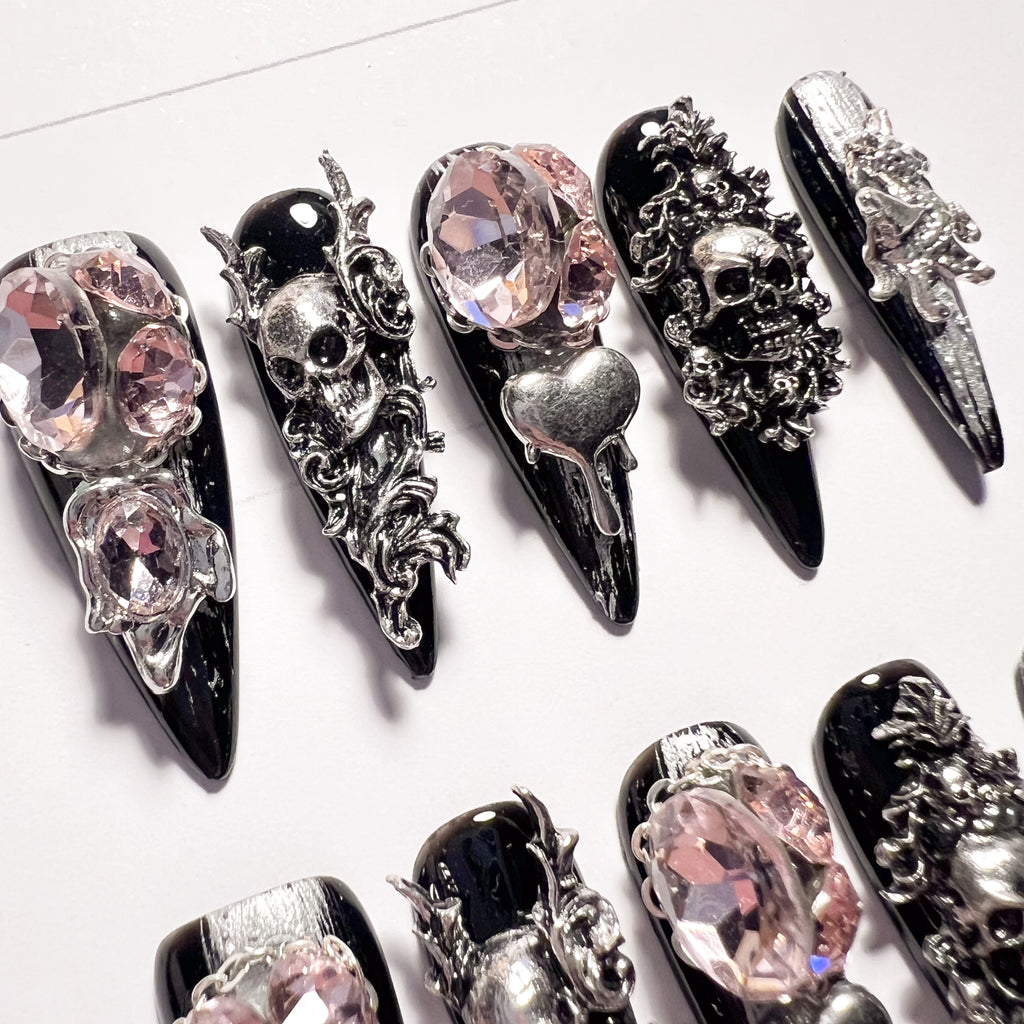 Skulls & Argyles