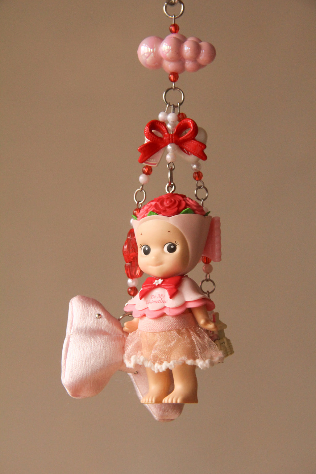 Valentines Exclusive: Sonny Angel Valentines Day Rose Bouquet Keychain