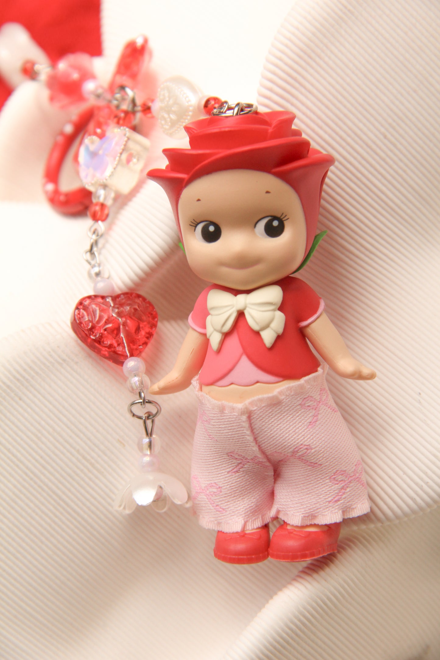 Bundle: Sonny Angel Valentines Day 2018 Series Single Rose