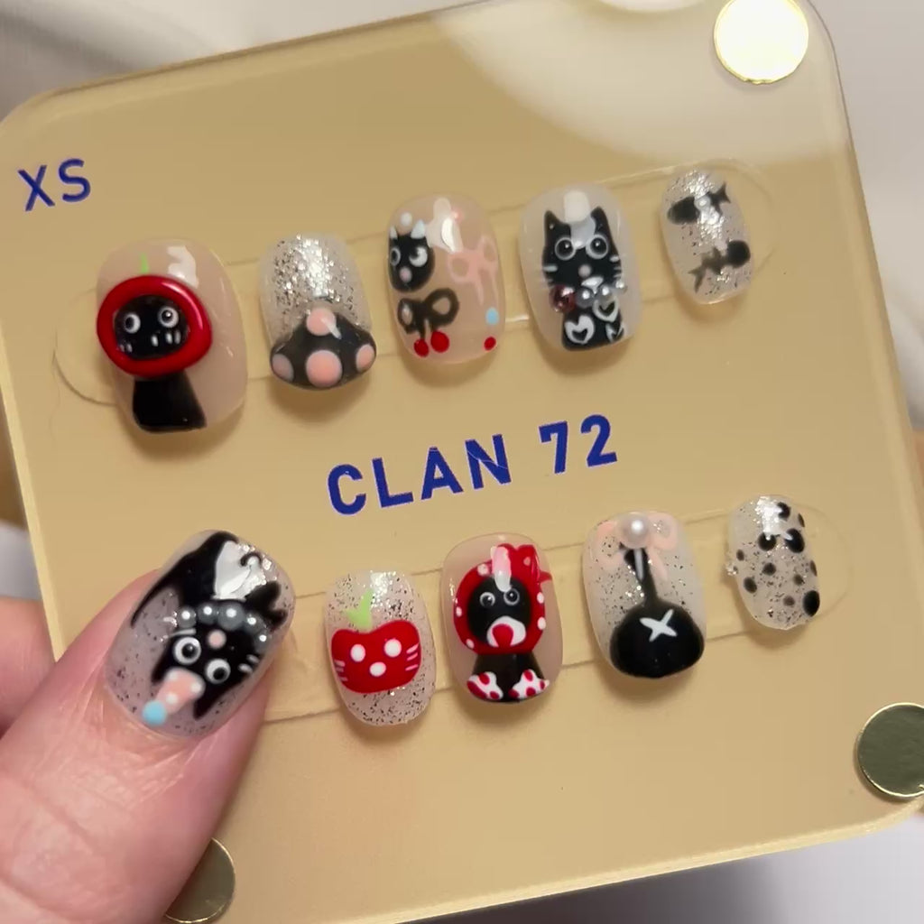 Onyx's Pawprints