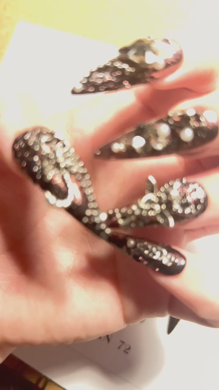 Poison Pearls